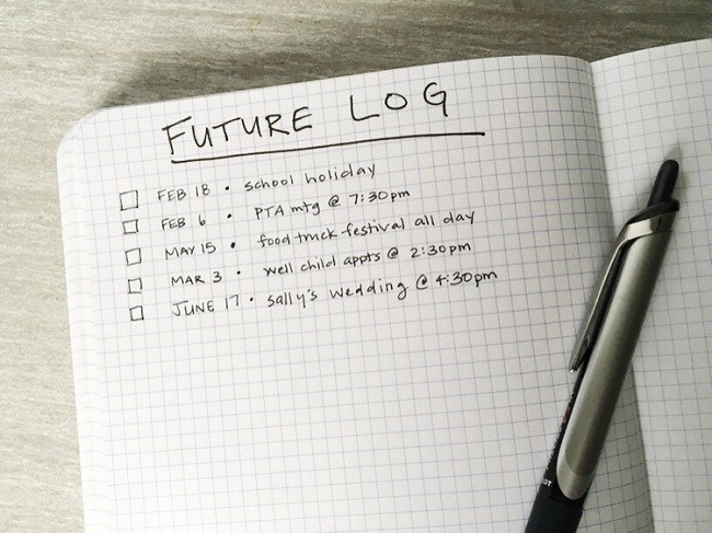 Keep a notebook on your bedside table Keep a notebook on your bedside table